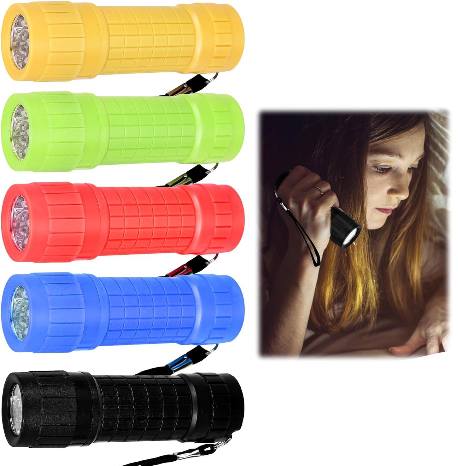 Valkyrie 5 Adet 9 Ledli El Feneri Seti - 5 Farklı Renk - 9 LED Güçlü Işık - Taşıması Kolay Cep Feneri Valkyrie 5 Adet 9 Ledli El Feneri Seti - 5 Farklı Renk - 9 LED Güçlü Işık - Taşıması Kolay Cep Feneri