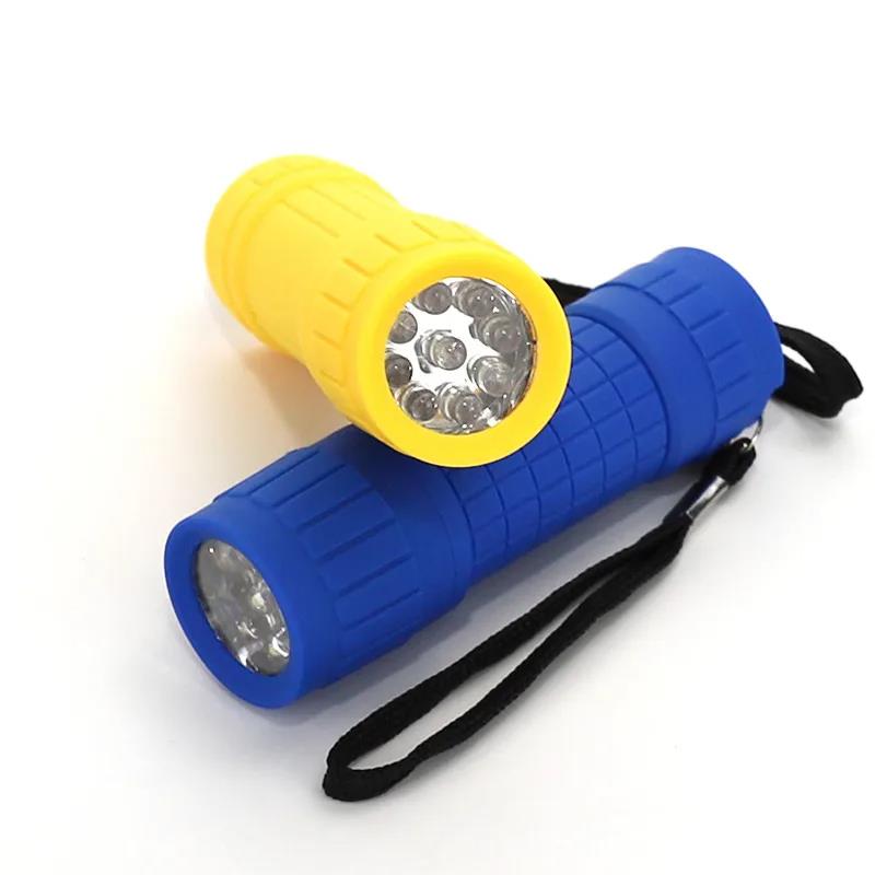 Valkyrie 5 Adet 9 Ledli El Feneri Seti - 5 Farklı Renk - 9 LED Güçlü Işık - Taşıması Kolay Cep Feneri Valkyrie 5 Adet 9 Ledli El Feneri Seti - 5 Farklı Renk - 9 LED Güçlü Işık - Taşıması Kolay Cep Feneri