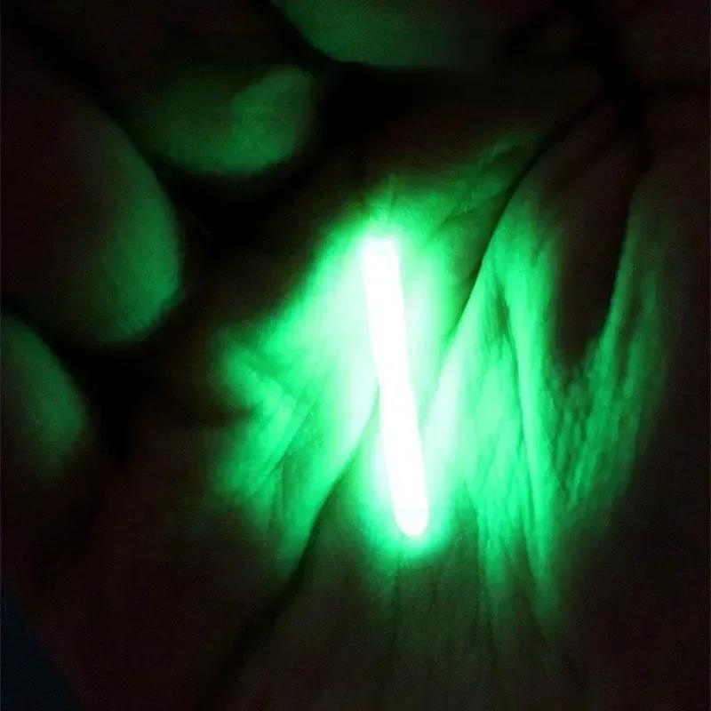 Valkyrie 50 Adet Kutulu Extra Aparatlı Fosfor Fitili - 39x4,5mm XXL boy - Glow Sticks - Yem İçi, Olta Ucu, Şamanda Valkyrie 50 Adet Kutulu Extra Aparatlı Fosfor Fitili - 39x4,5mm XXL boy - Glow Sticks - Yem İçi, Olta Ucu, Şamanda