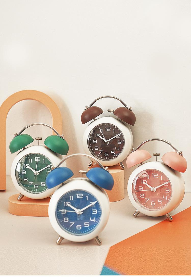 Valkyrie Akar Saniyeli Analog Yüksek Sesli Şirin Masa Saati Alarmlı Işıklı Dakik Çift Çanlı Yeşil Valkyrie Akar Saniyeli Analog Yüksek Sesli Şirin Masa Saati Alarmlı Işıklı Dakik Çift Çanlı Yeşil